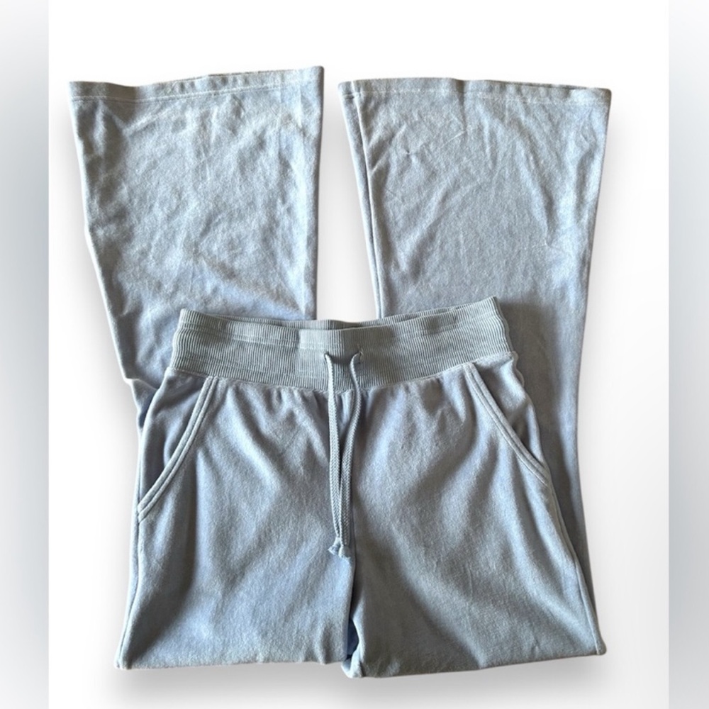 NWOT AERIE Blue Velour Flare Pants - Picture 3 of 5